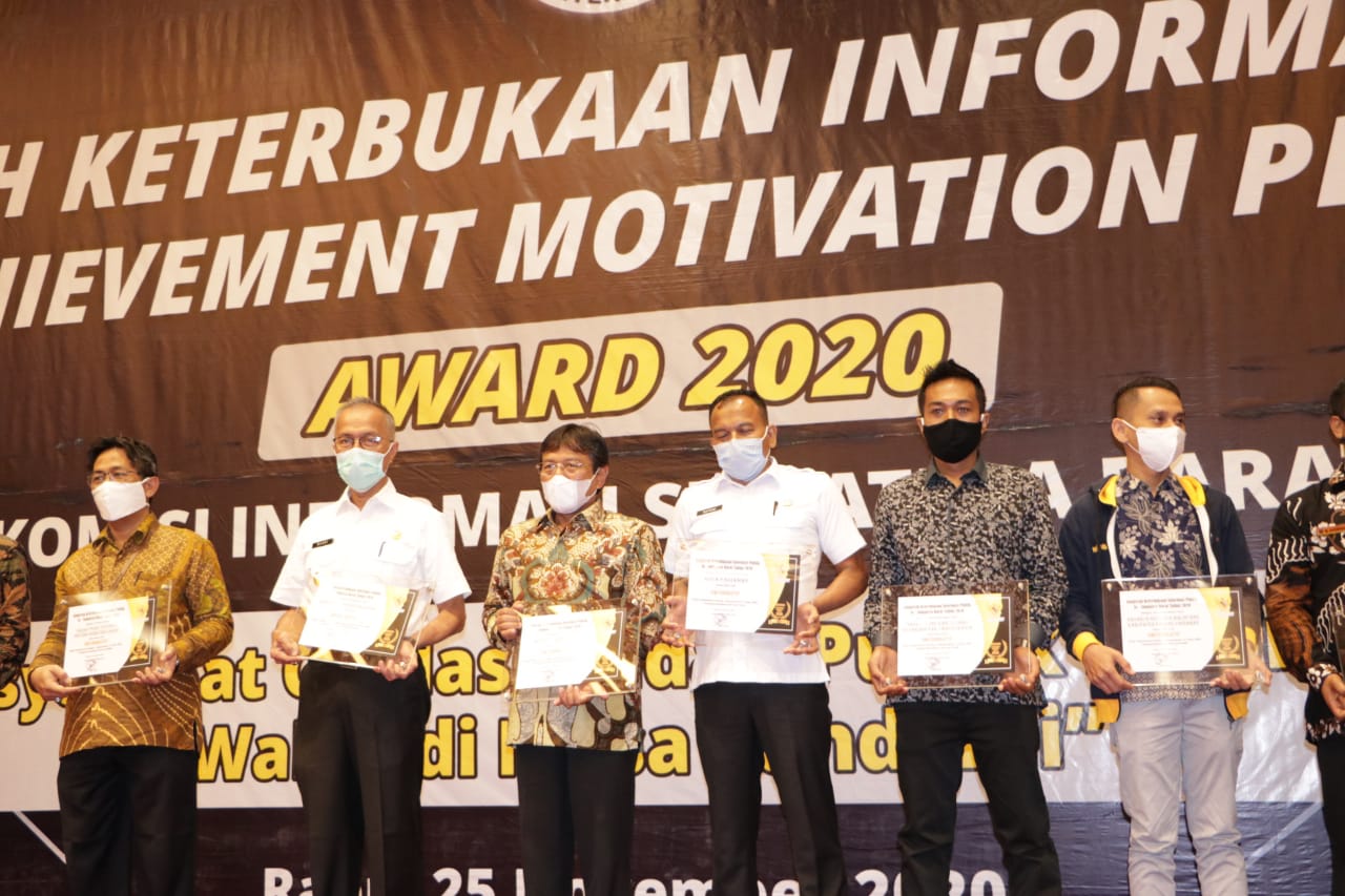 Pemkab Pessel raih predikat Kabupaten paling informatif